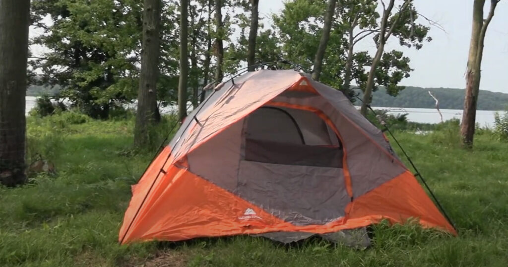 There are crucial 5 tips and four reasons why you should camp in a tent at Starves Rock