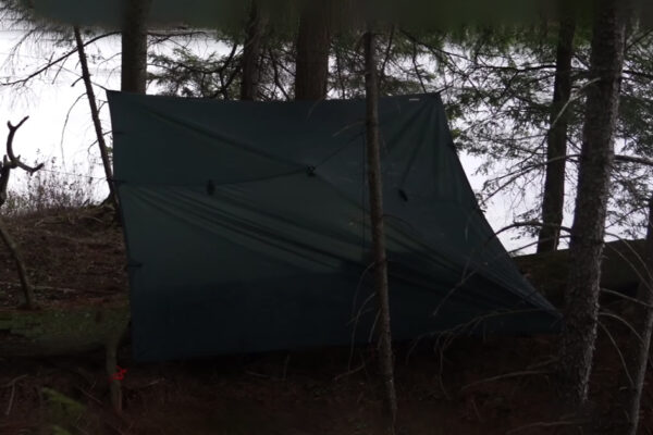 How To Camp In The Rain Without A Tent: 5 Tips [To Follow]