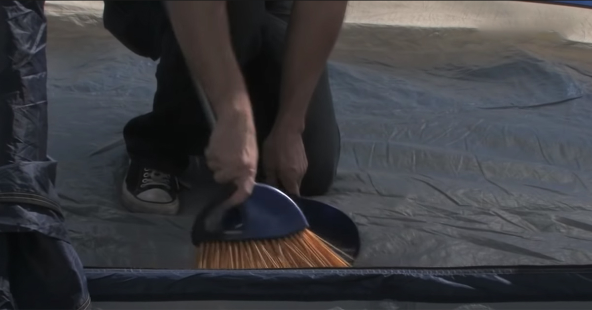 Tips for cleaning tents