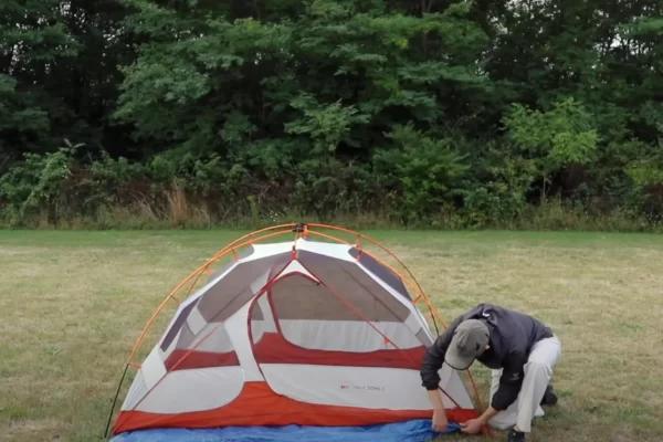 How To Put A Tarp Under A Tent: 8 Methods [Easy DIY]